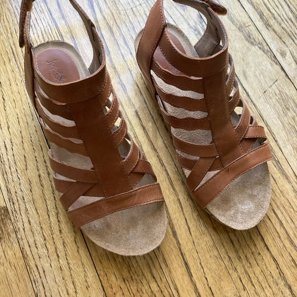 Joseph Seibel Women's Brown Sandals
